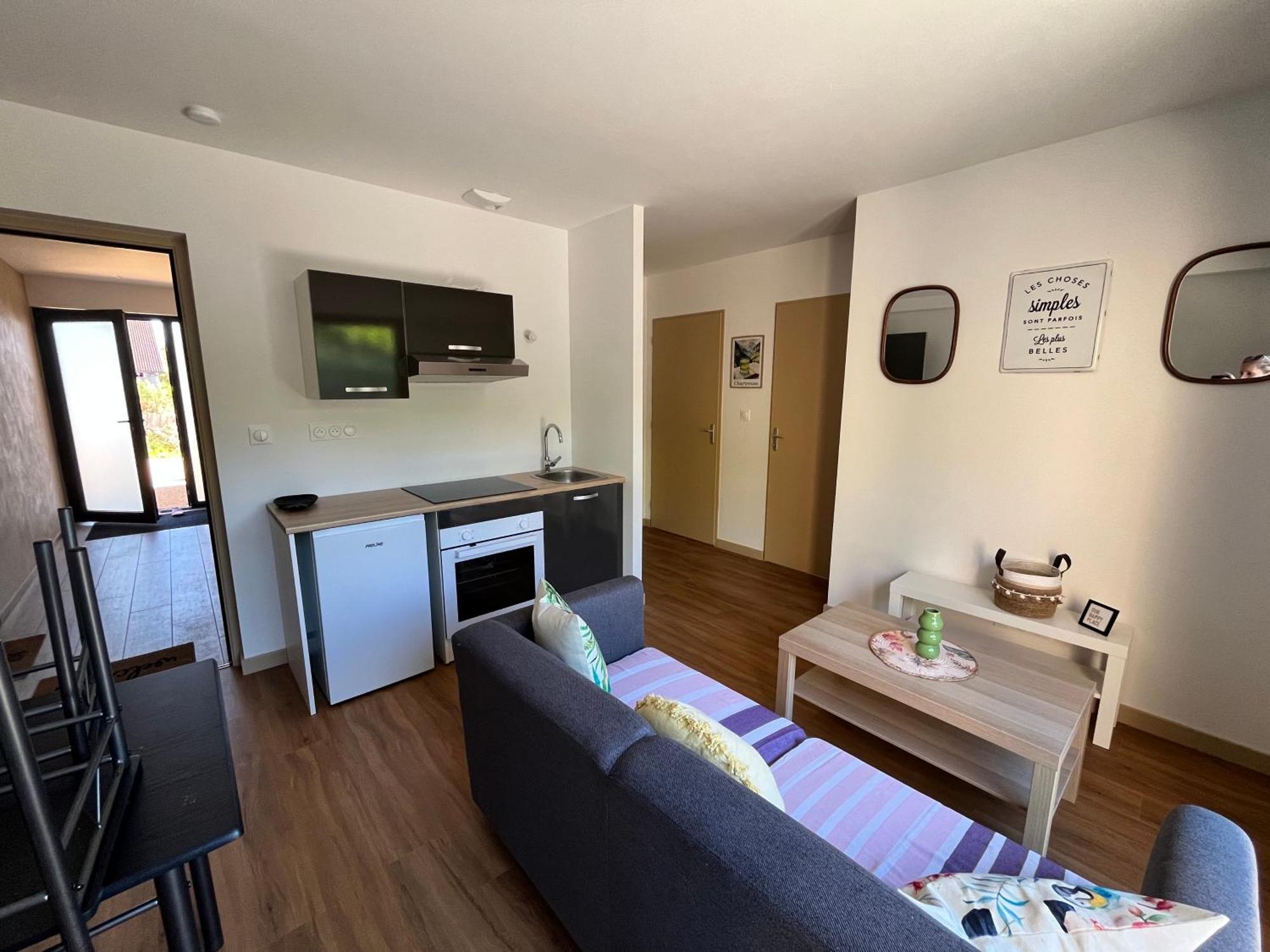 L'Escapade Dauphinoise, Gite 2 Chambres Avec Terrasse Et Clim Beaucroissant 외부 사진